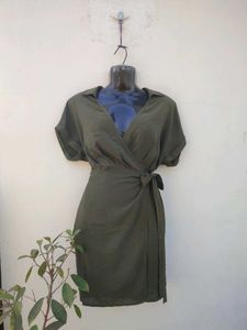 🎀Price Drop🎀Shein Wrap Up Dress