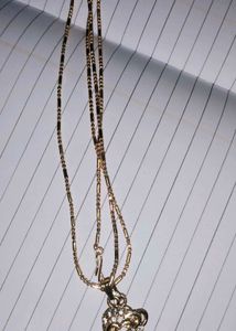 2 Brand new Elegant Gold Chain