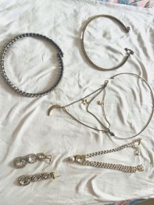 Fashion Jewelry Set - Choker, Earrings & Bracelet