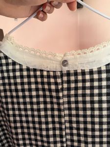 Chic Gingham Top with Lace Trim