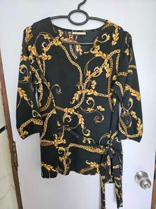 plusS Black Gold Top