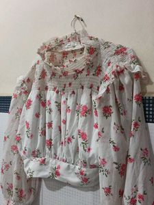 Floral Smocked Neck Crop Top