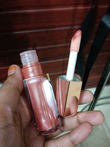 fenty beauty gloss bomb