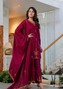 Black Embroidered Kurta Set