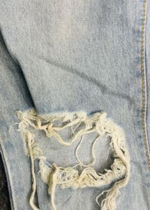 Light Wash Ripped Jeans