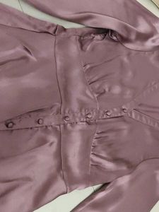 Satin V-Neck Peplum Blouse✨💕