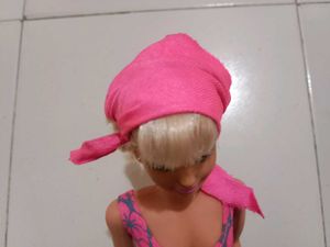 Vintage Sindy doll