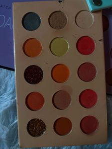 Vibrant Eyeshadow Palette