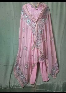 Beautiful Pink Embroidered Kurta Set
