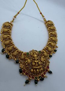 Traditional Indian Gold Necklace Set