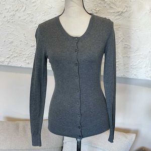 GAP Women's Slim Crewneck Cardigan