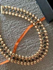 Neckpiece With gift box