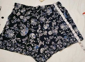 Tank Top &amp; Floral Shorts Set
