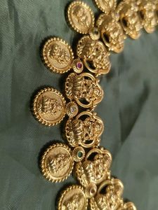 Elegant Gold-Plated Necklace Set