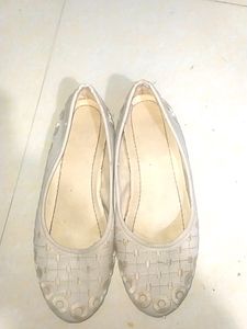 Off White Check Thread Work Belly For Women / Girl