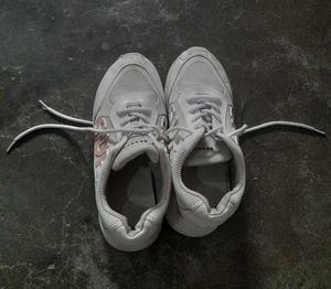 WOMEN WHITE SNEAKERS 👟