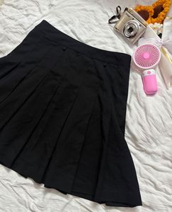 IT GIRL skirt