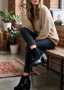 Chic Black Platform Boots