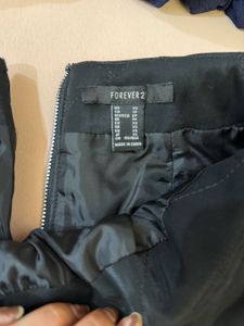 Forever 21 Women’s Black Quilted Mini Skirt