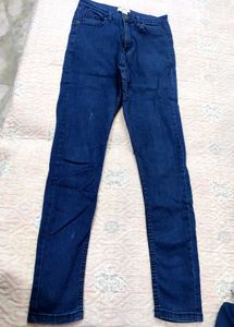 Forever 21 Dark Wash Skinny Jeans💙 grab It⚡