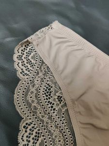 Comfortable Lace Trim Briefs