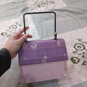 New  'Elegant Clutch' @400