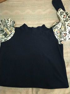 new blue puffed sleeves top