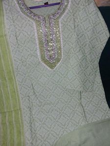 Elegant Green Embroidered Kurta Set