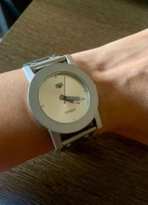 Unisex Analog Watch From LAMEX