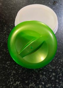 green food container