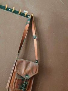 Vintage Leather Crossbody Bag 2 years old