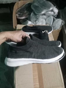 NEW NO USED CASUAL SHOES FOR MAN &amp; WOMEN'S.