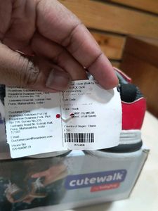 Cute Walk Black &amp; Red Sneakers