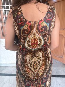 Paisley Print sitched suit with pants