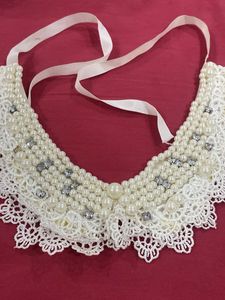 White Pearl Neckpiece