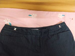 Dark Wash y2k Capris