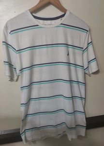 Men's Casual Tshirt. Like New. Good Condition.