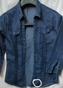 Stylish Blue Denim Button-Down Shirt