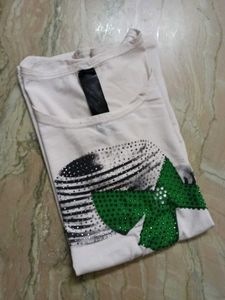 White Graphic T-Shirt with Rhinestone Hat & Bow
