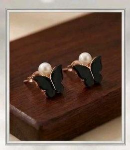 Chic Butterfly Necklace &amp; Earring Set