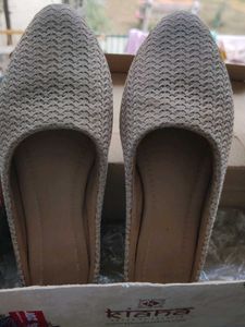Cute Beige Ballerinas