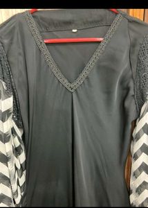 Elegant Abaya with Unique Sleeve Design