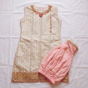 Beautiful Kurta Set with Pants
