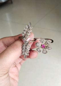 Pretty Two Fingers Designer Ring. 🤩💍