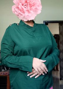 Beautiful Dark Green High neck Top 😍