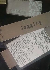 BRAND NEW -Black printed Jeggings for women