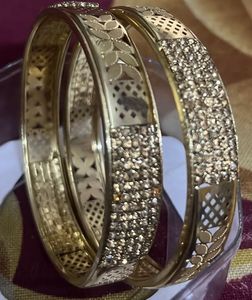 Golden Bangles (Set of 2)