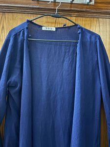 🌸Stylish Navy Blue Pom-Pom Shrug