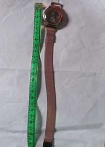 Gold Colour magnet watch
