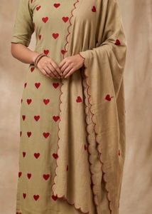 Haniya Amir trading dill wala 3 pc suit
